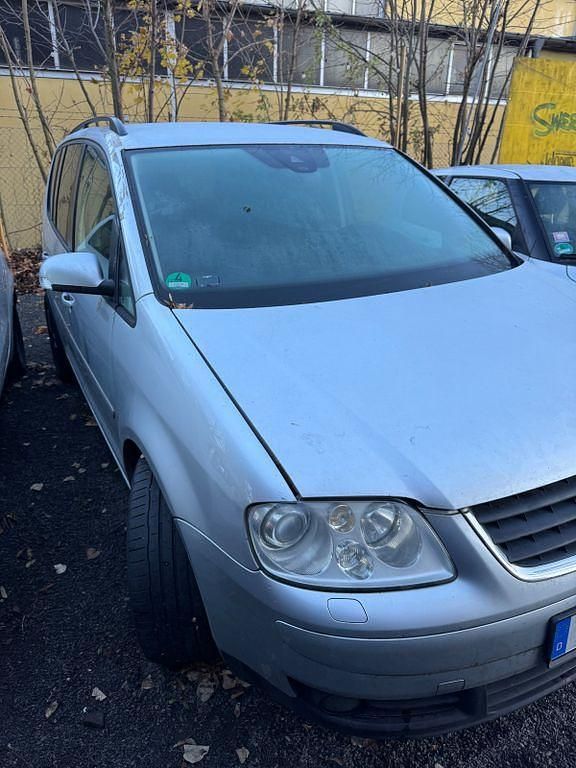 Grau Gebraucht 2005 VW Touran Highline Van / Kleinbus | 2.200 € (Fairer Preis) - Bild 1/4