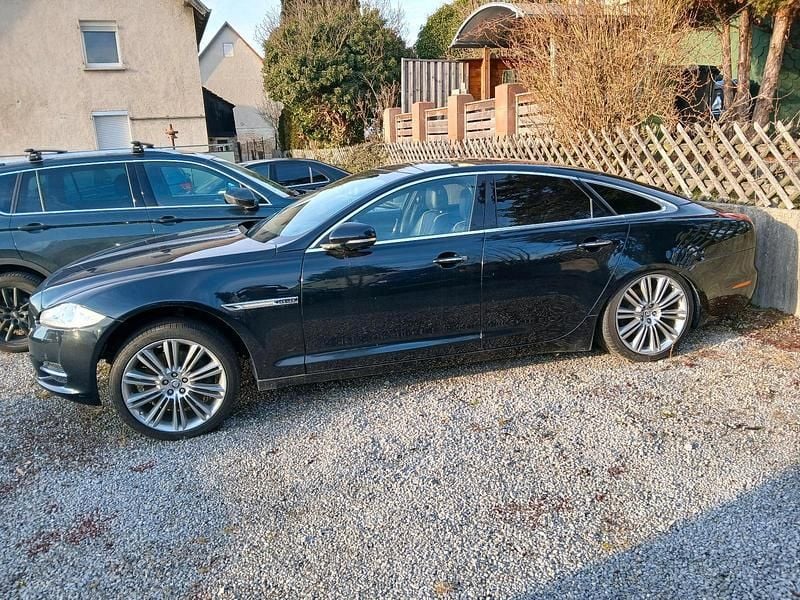 Schwarz Gebraucht 2012 Jaguar XJ Limousine | 5.400 € (Superpreis) - Bild 1/4