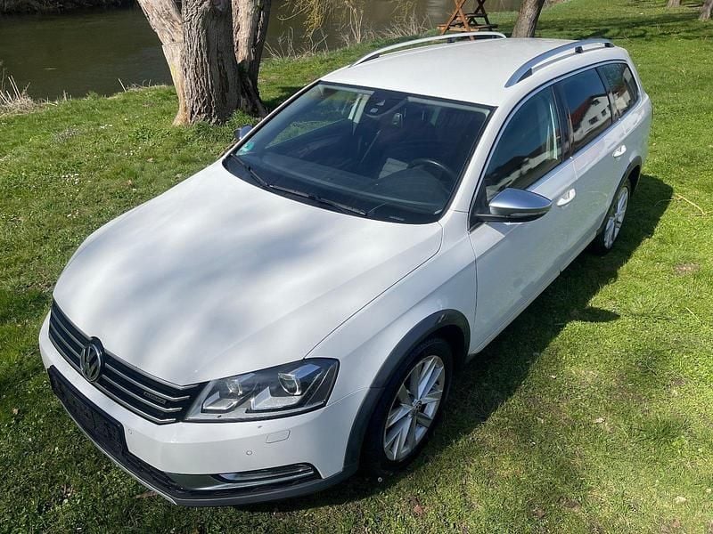 Gebraucht VW Passat Alltrack 177 PS (130 kW) 2014 Weiß Kombi