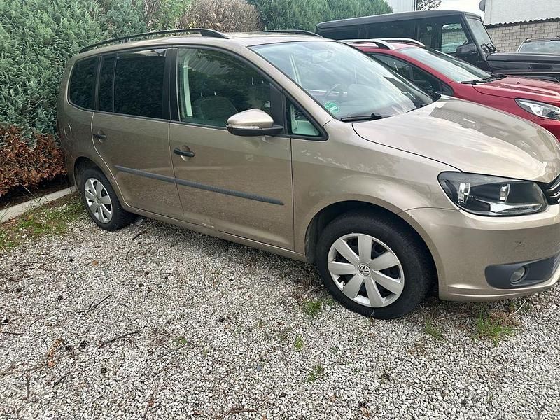 Other Gebraucht 2013 VW Touran Comfortline Van / Kleinbus | 8.990 € (Superpreis) - Bild 1/4