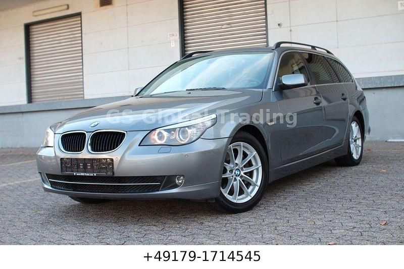 Titansilber metallic Gebraucht 2008 BMW 520 Kombi | 3.780 € (Fairer Preis) - Bild 1/4