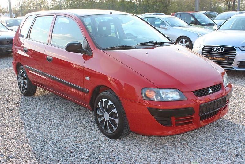 Gebraucht Mitsubishi Space Star 82 PS (60 kW) 2004 Rot Van / Kleinbus