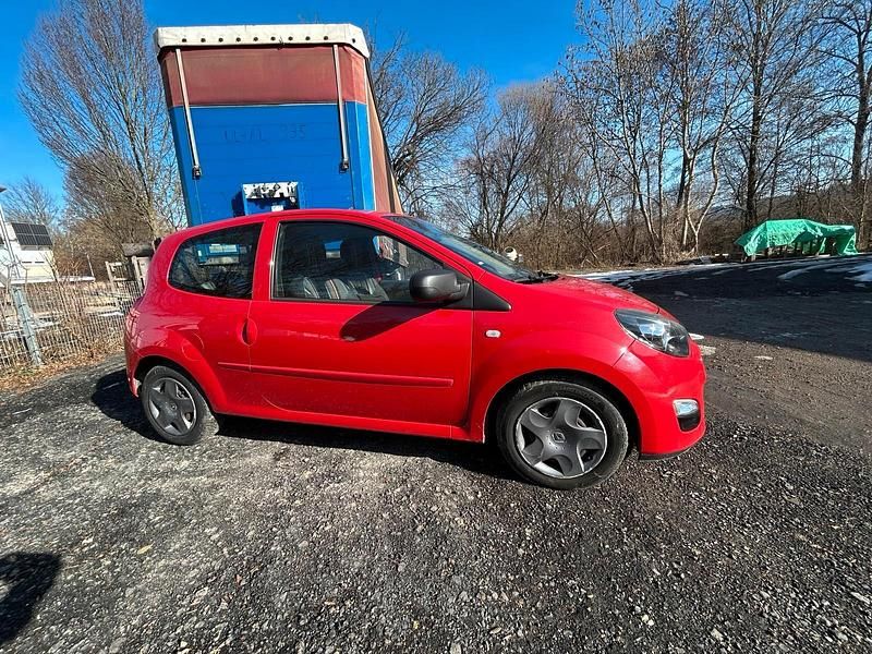 Gebraucht Renault Twingo 75 PS (55 kW) 2012 Rot Kleinwagen