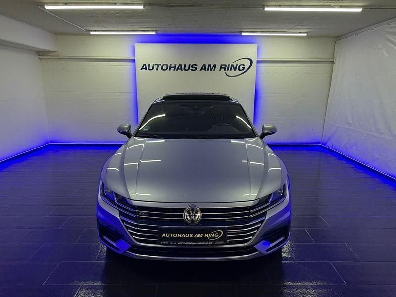 Silber Gebraucht 2018 VW Arteon R-line Limousine | 20.999 € (Etwas zu teuer) - Bild 1/4