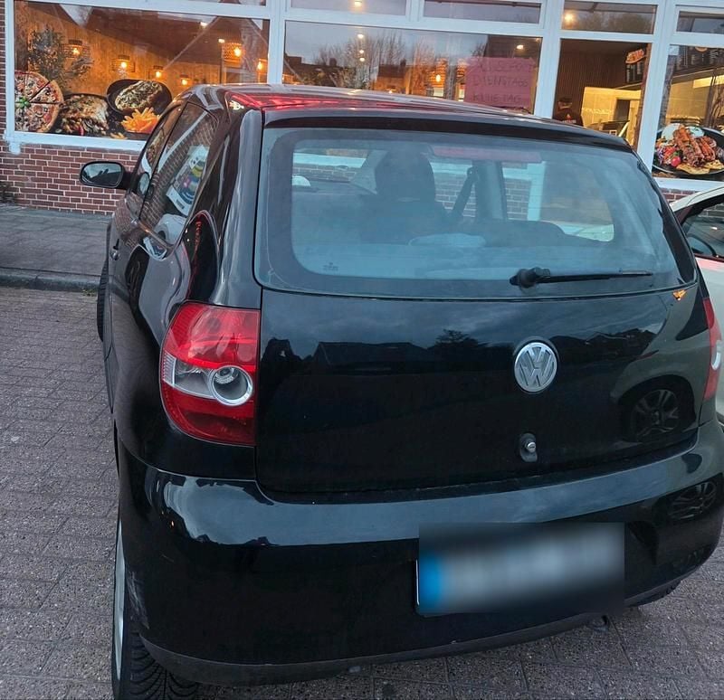 Second-hand VW Fox 55 CP (40 kW) 2005 Negru Hatchback