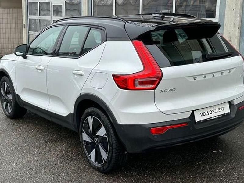 Second-hand Volvo XC40 Pro 300 kW (408 CP) 2021 Alb SUV