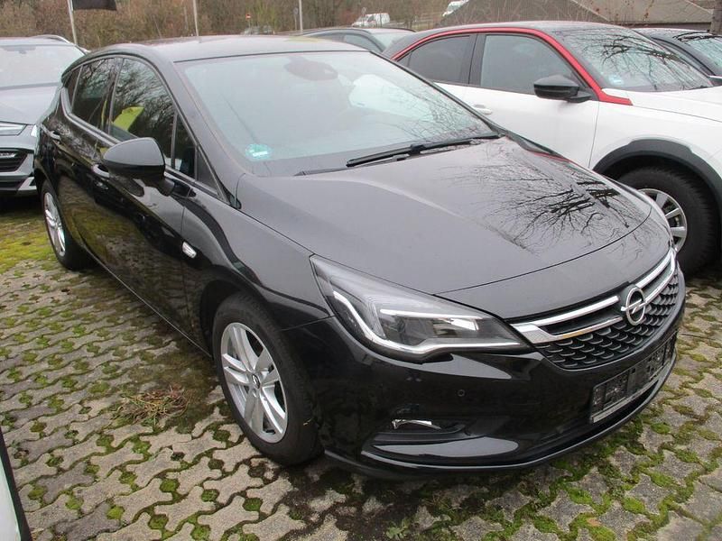 Schwarz Gebraucht 2017 Opel Astra Active Limousine | 10.750 € (Fairer Preis) - Bild 1/4