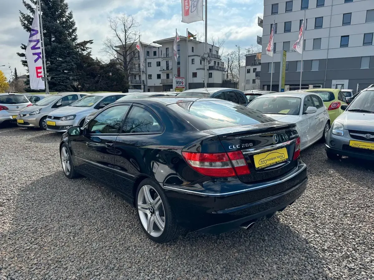 Gebraucht Mercedes CLC200 184 PS (135 kW) 2009 Obsidianschwarz  metalliclack Kleinwagen