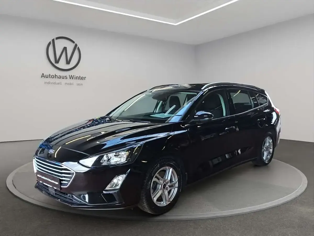 Gebraucht Ford Focus Cool & Connect 125 PS (91 kW) 2021 Agate black Kombi