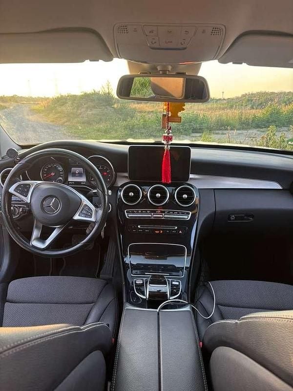 Gebraucht Mercedes C250 Avantgarde 211 PS (155 kW) 2014 Limousine
