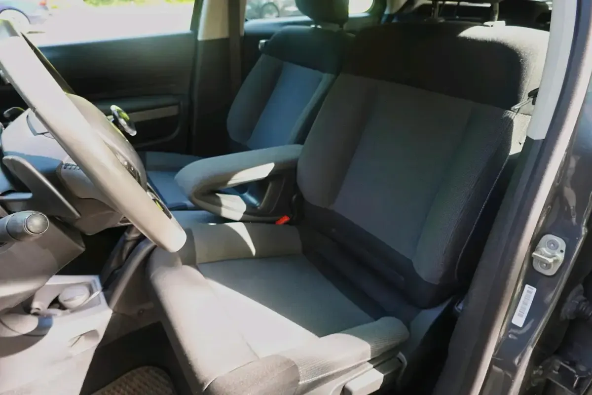 Gebraucht Citroën C4 82 PS (60 kW) 2016 Grau SUV
