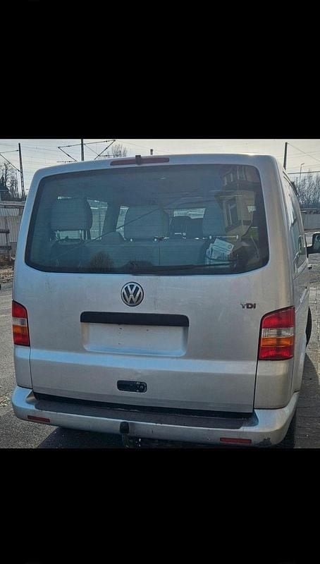 Gebraucht VW T5 131 PS (96 kW) 2005 Silber Van