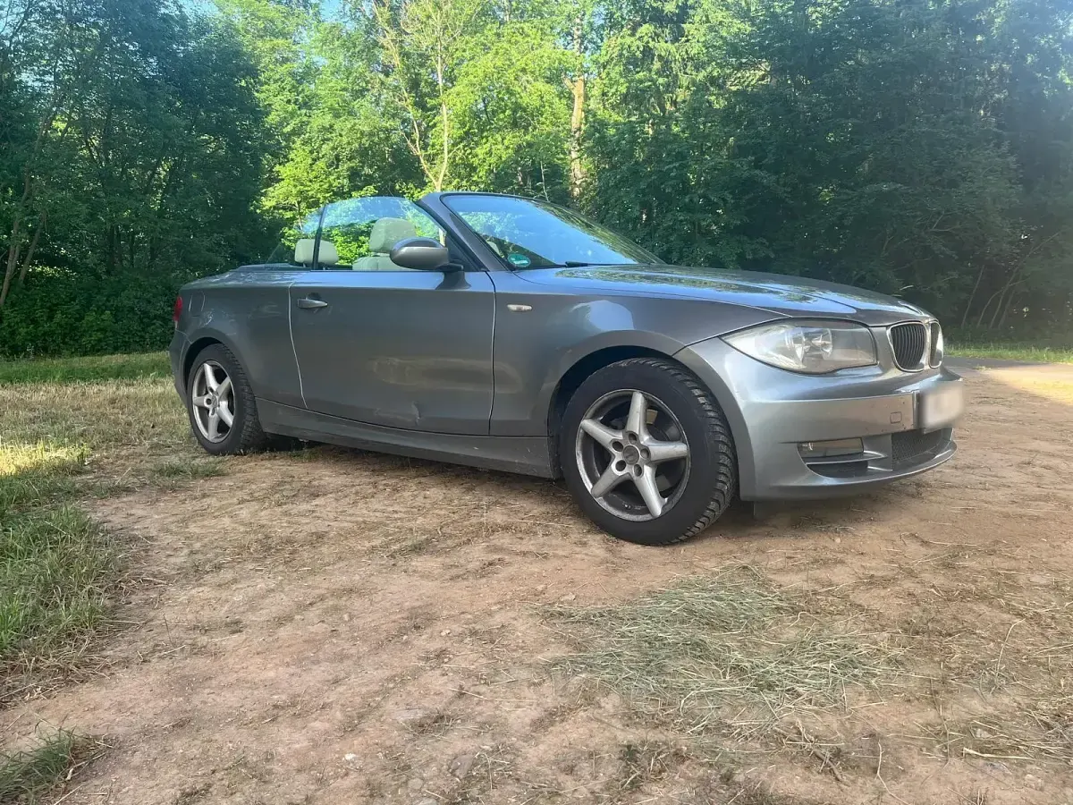 Gebraucht BMW 118 Cabriolet 143 PS (105 kW) 2009 Grau Cabrio
