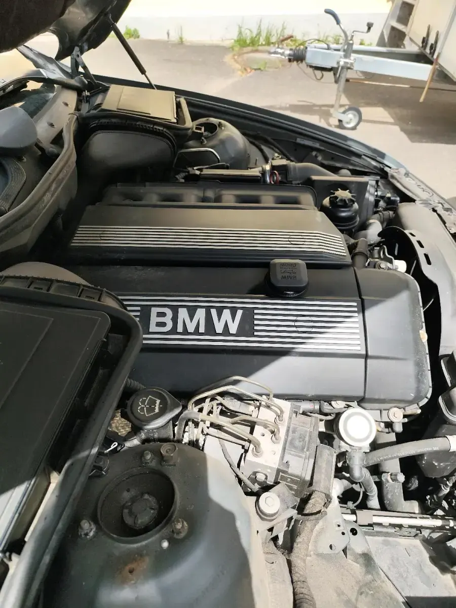 Gebraucht BMW 520 170 PS (125 kW) 2003 Grau Kombi