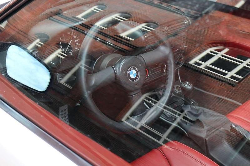 Weiß Gebraucht 1992 BMW Z1 Cabrio | 55.000 € - Bild 1/4