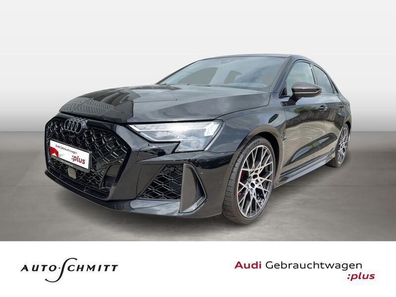 Mythosschwarz metallic Gebraucht 2025 Audi RS3 Ambiente Limousine | 73.880 € (Teuer) - Bild 1/4