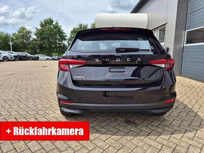Neu Skoda Fabia Selection 116 PS (85 kW) 2025 Blackmagic perleffekt Kleinwagen