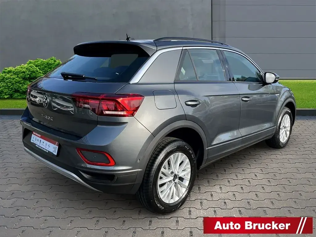 Gebraucht VW T-Roc Life 150 PS (110 kW) 2024 Grau SUV