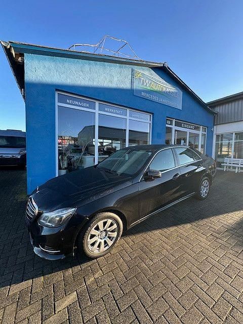 Gebraucht Mercedes E220 170 PS (125 kW) 2015 Limousine