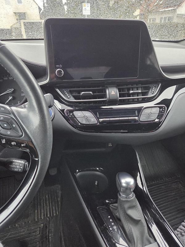 Gebraucht Toyota C-HR 152 PS (111 kW) 2022 Blau SUV