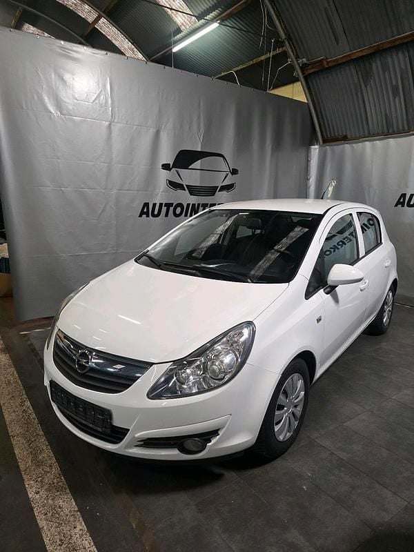 Gebraucht Opel Corsa 80 PS (58 kW) 2009 Weiß Kleinwagen