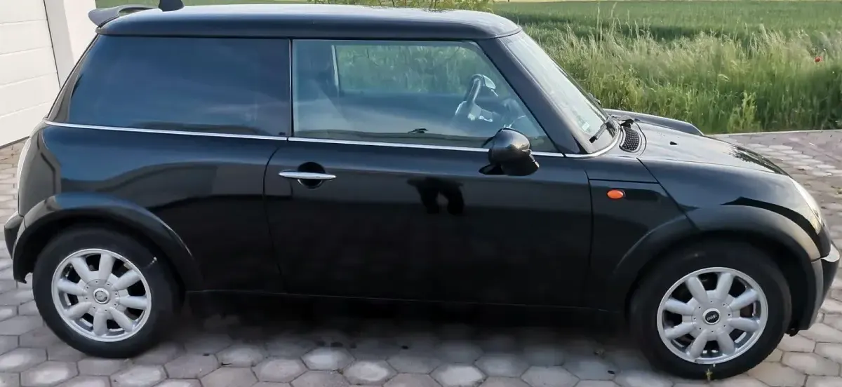 Gebraucht Mini ONE 90 PS (66 kW) 2003 Schwarz Kleinwagen