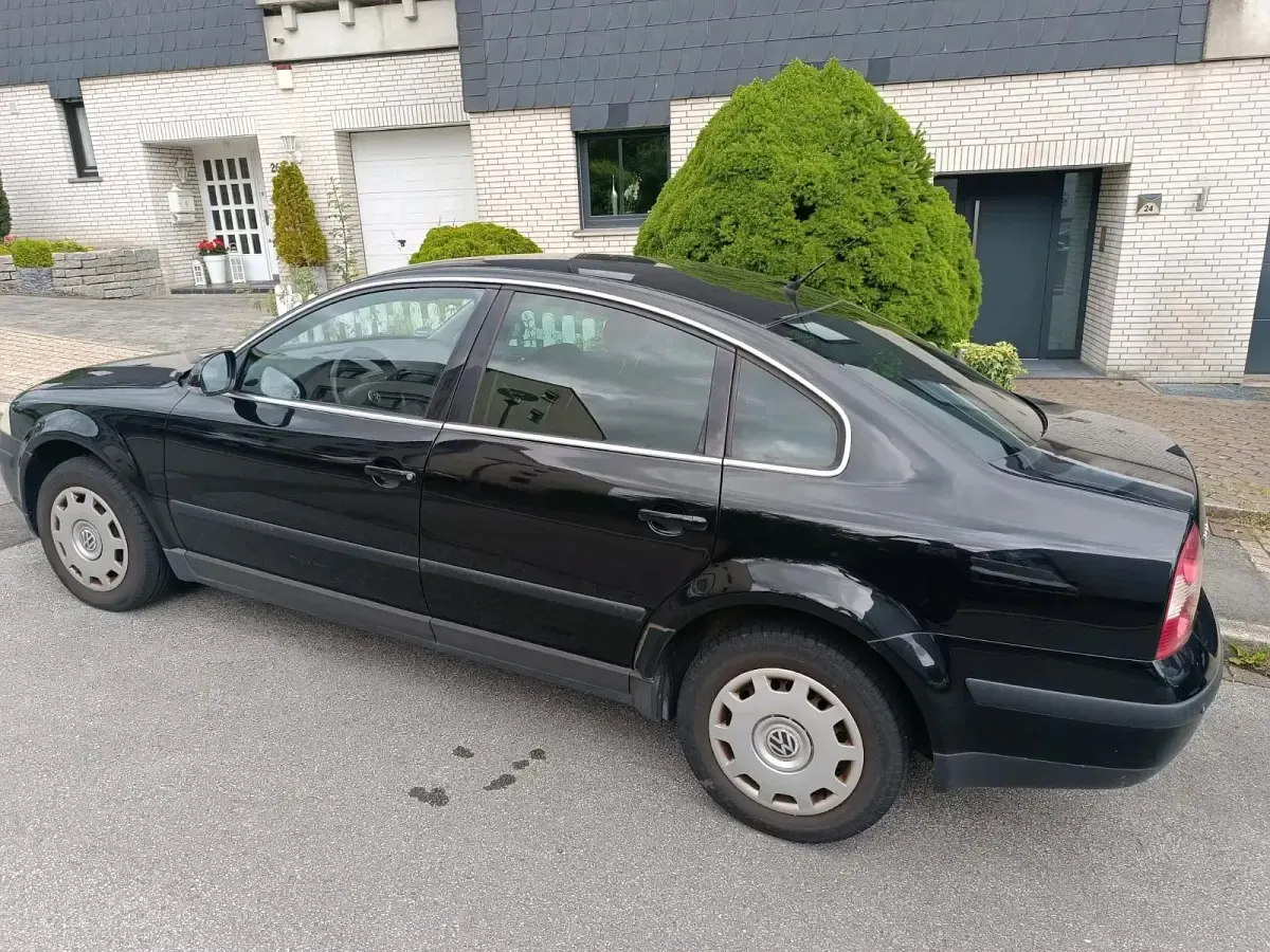Gebraucht VW Passat 102 PS (75 kW) 2004 Schwarz Limousine