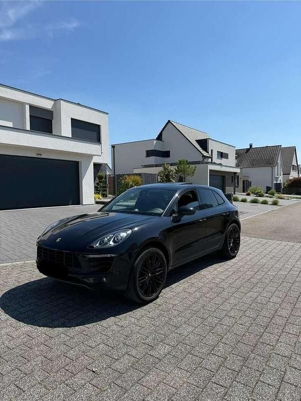 Schwarz Gebraucht 2014 Porsche Macan S SUV | 24.500 € (Teuer) - Bild 1/4