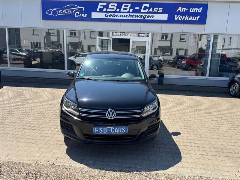 Schwarz Gebraucht 2014 VW Tiguan Trendline SUV | 9.750 € (Guter Preis) - Bild 1/4