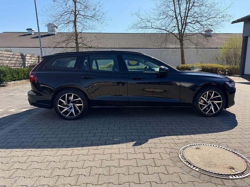 Gebraucht Volvo V60 310 PS (228 kW) 2018 Schwarz Kombi