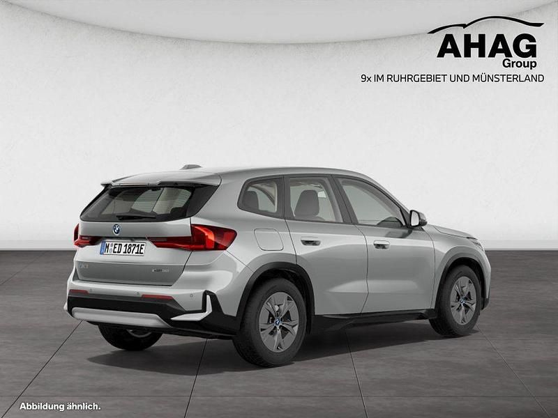 Gebraucht BMW iX1 Performance 230 kW (313 PS) 2023 Silber SUV
