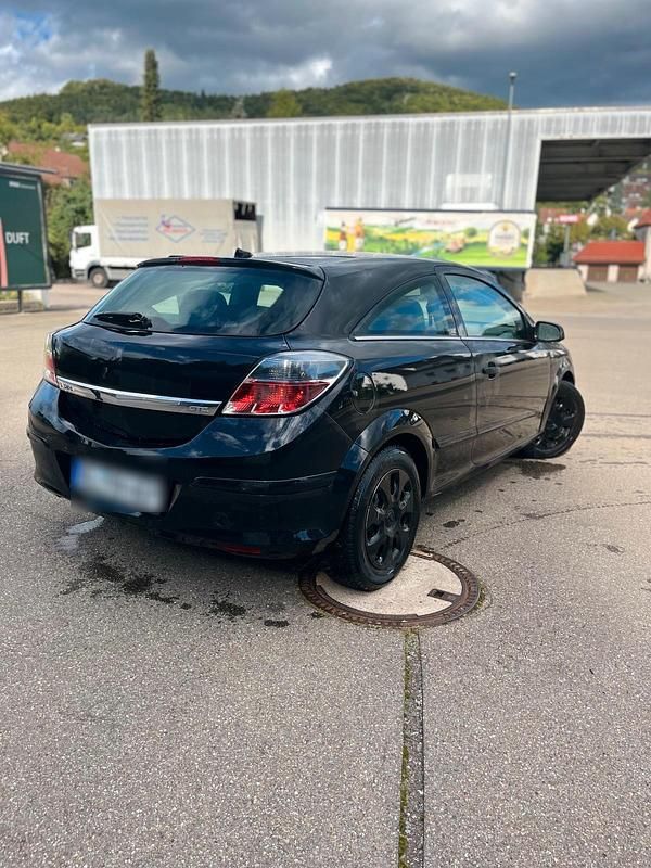 Schwarz Gebraucht 2008 Opel Astra GTC Kombi | 1.200 € - Bild 1/4