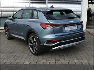 Gebraucht Audi Q4 e-tron 219 kW (299 PS) 2022 Blau (geysirblau metallic) SUV