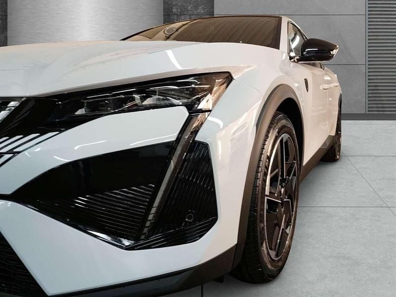 Neu Peugeot 408 GT Premium 145 PS (106 kW) 2025 Okenit weiß met. Limousine