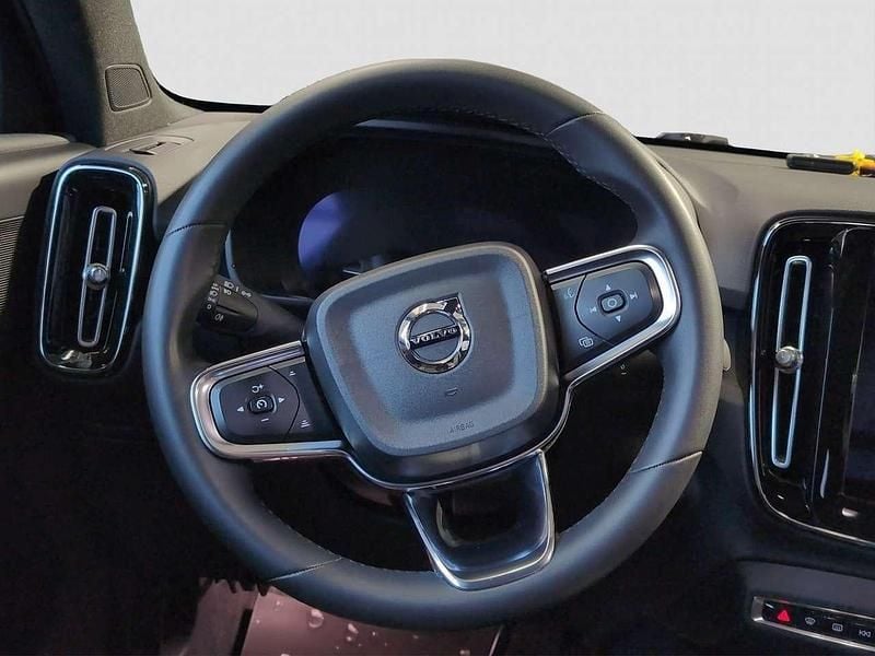 Gebraucht Volvo EC40 Core 169 kW (231 PS) 2022 Schwarz SUV