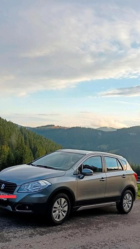 Silber Gebraucht 2014 Suzuki SX4 S-Cross SUV | 7.000 € (Superpreis) - Bild 1/4