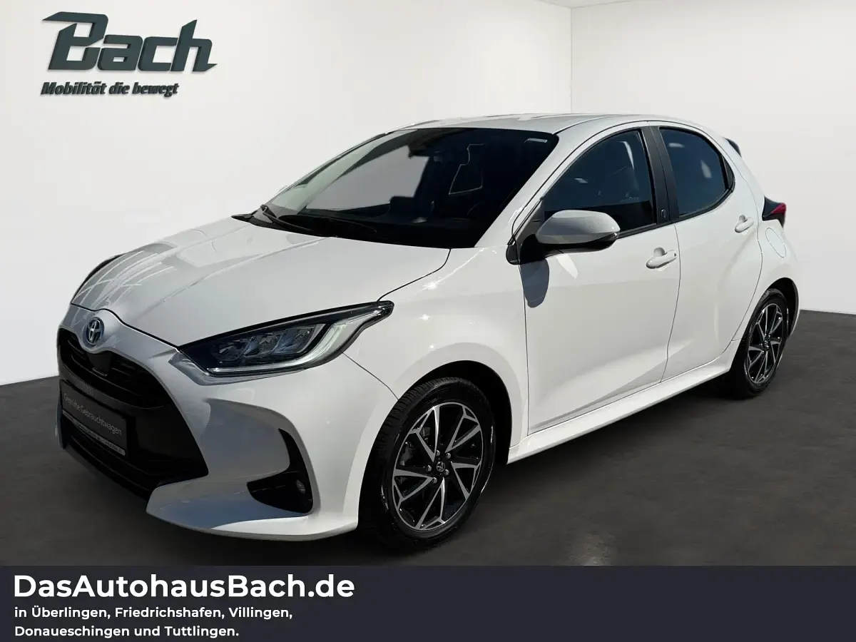 Gebraucht Toyota Yaris Hybrid Basis 116 PS (85 kW) 2022 Kleinwagen