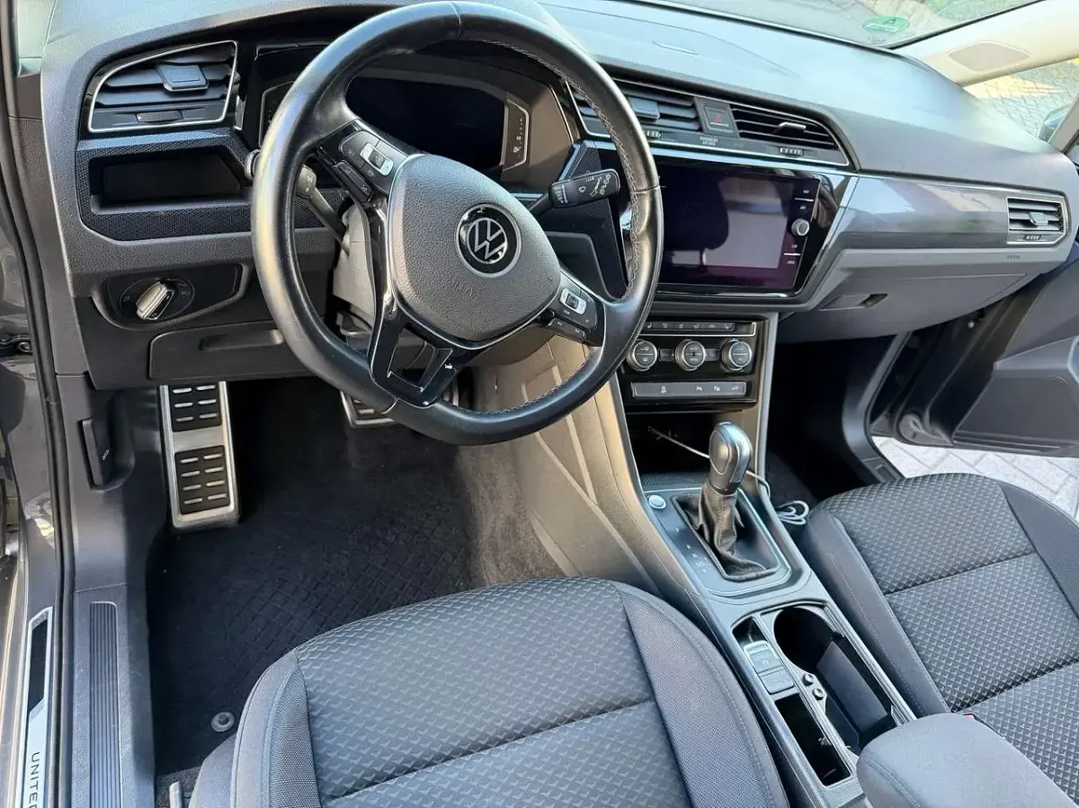 Gebraucht VW Touran R-line 150 PS (110 kW) 2021 Grau Van / Kleinbus