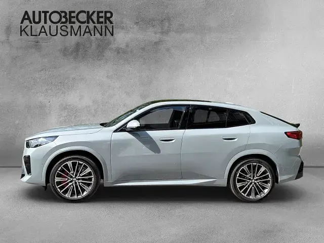 Neu BMW iX2 M Sport 225 kW (306 PS) 2026 Grau SUV