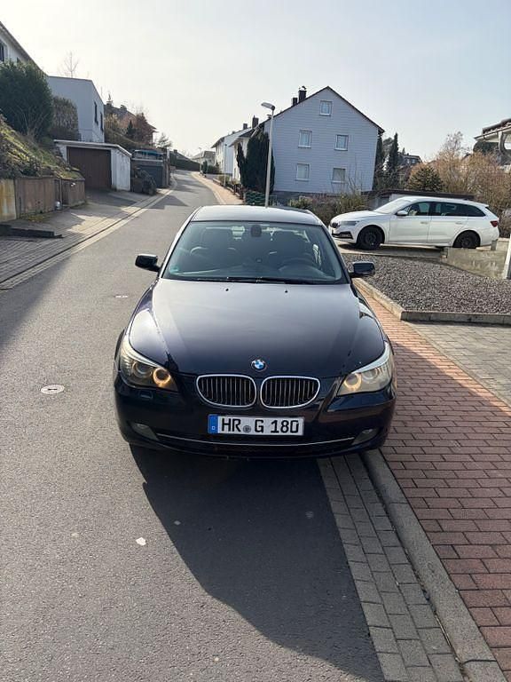 Gebraucht BMW 525 197 PS (144 kW) 2008 Blau Limousine