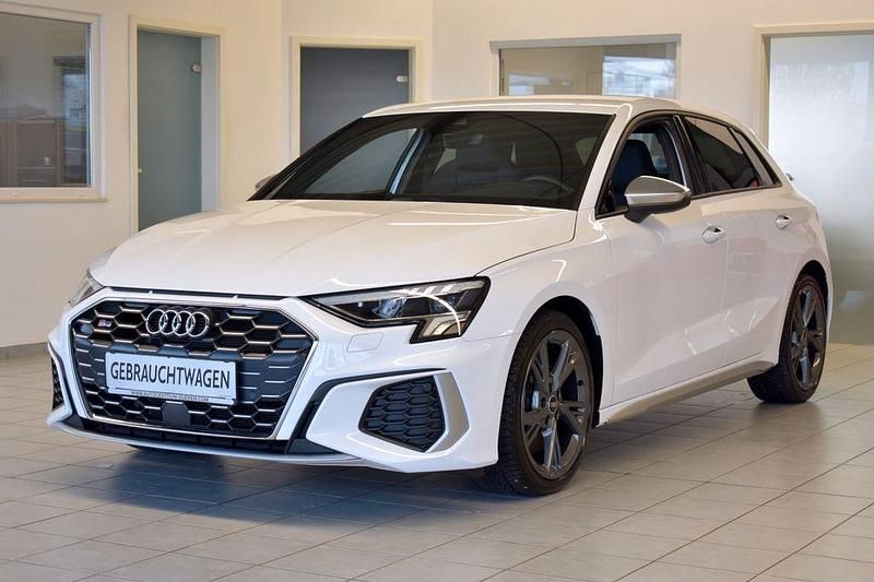 Gebraucht Audi S3 Sport 310 PS (228 kW) 2023 Weiß Limousine