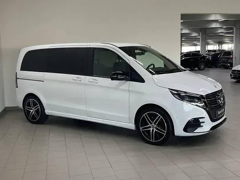 Gebraucht Mercedes V300 AMG 237 PS (174 kW) 2025 Bergkristallweiß Van / Kleinbus