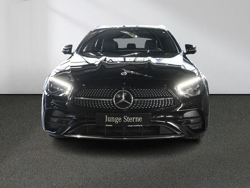 Gebraucht Mercedes E300 AMG 320 PS (235 kW) 2023 Schwarz Limousine