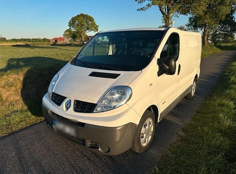 Weiß Gebraucht 2012 Renault Trafic Van | 5.699 € (Superpreis) - Bild 1/4