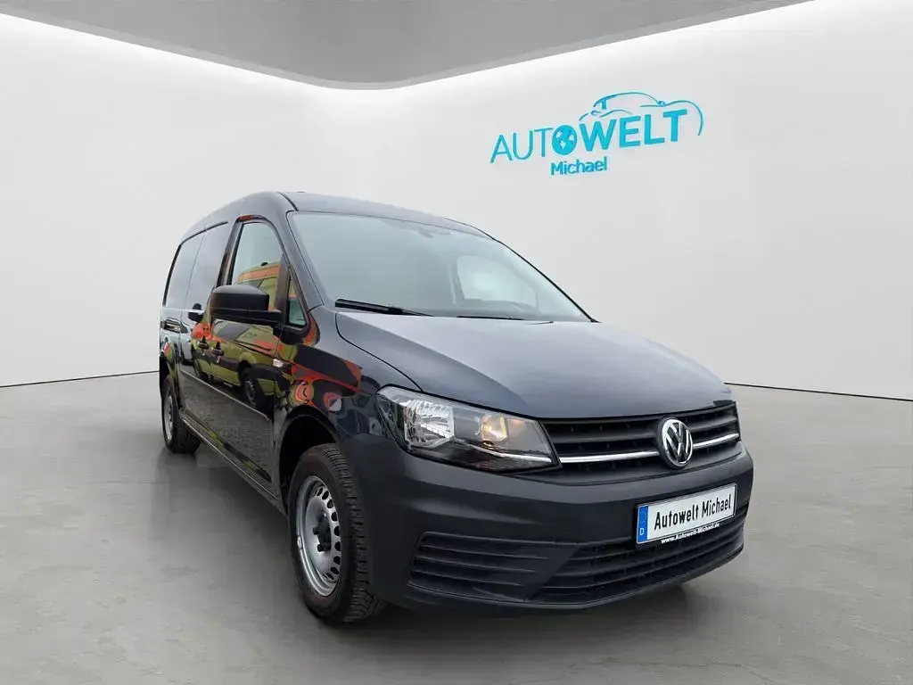 Gebraucht VW Caddy 102 PS (75 kW) 2021 Starlight blue Van / Kleinbus