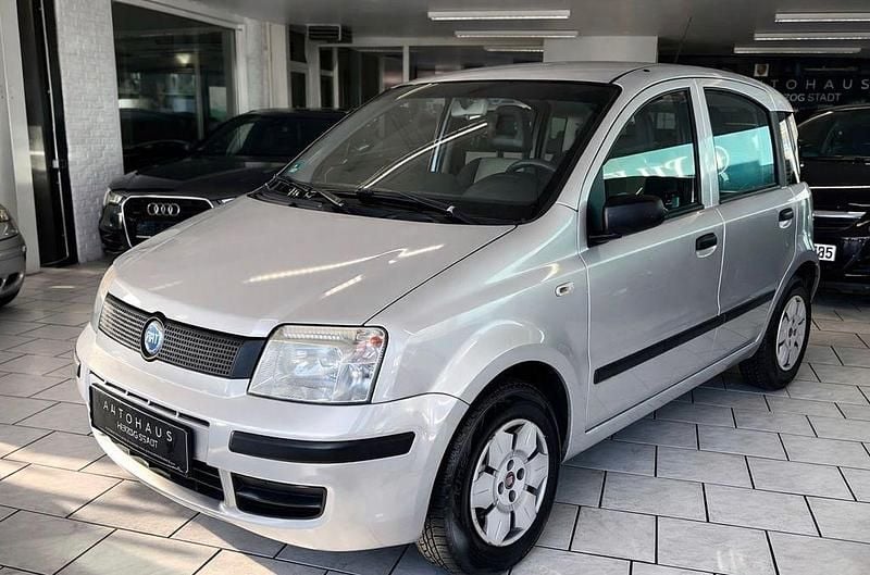 Gebraucht Fiat Panda Active 54 PS (39 kW) 2009 Silber Limousine