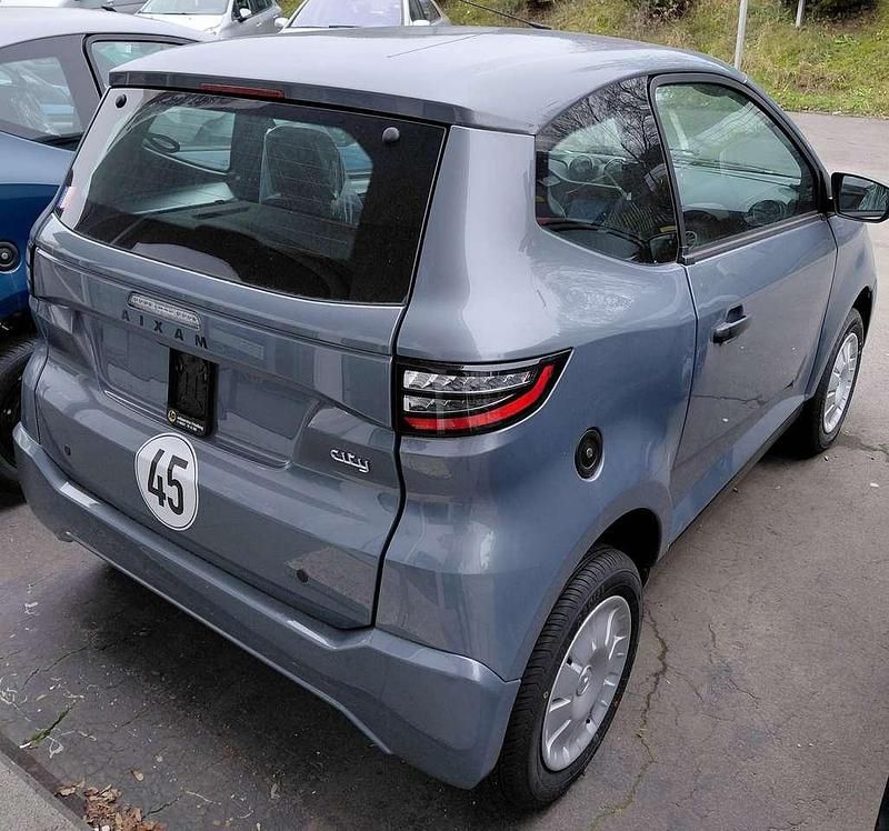 Neu Aixam City Pack 2025 Titanmetallic Kleinwagen