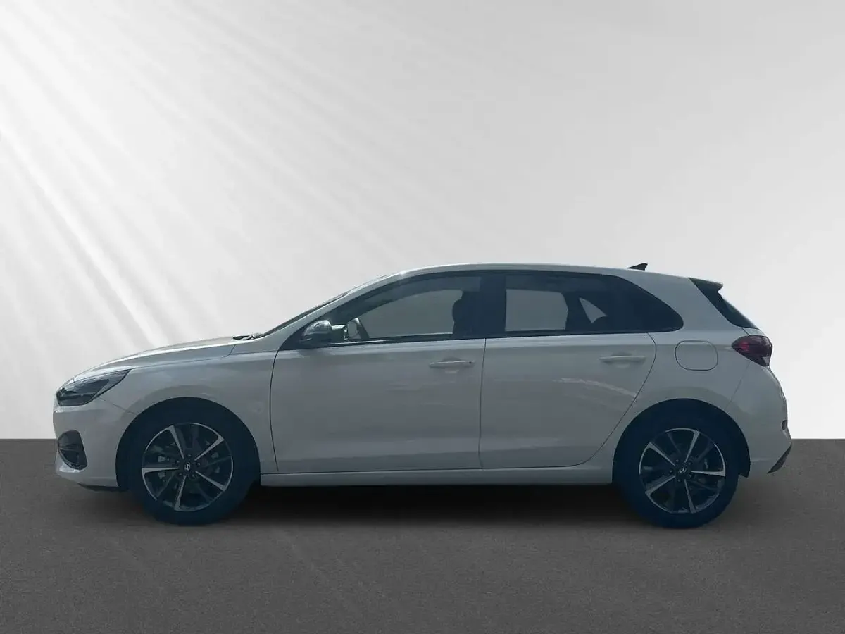 Neu Hyundai i30 Trend 150 PS (110 kW) 2026 Atlas white / sol Limousine