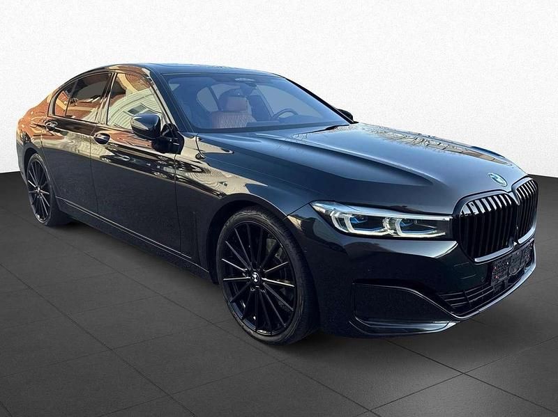 Schwarz Gebraucht 2022 BMW 730 Comfort Edition Limousine | 56.900 € (Etwas zu teuer) - Bild 1/4
