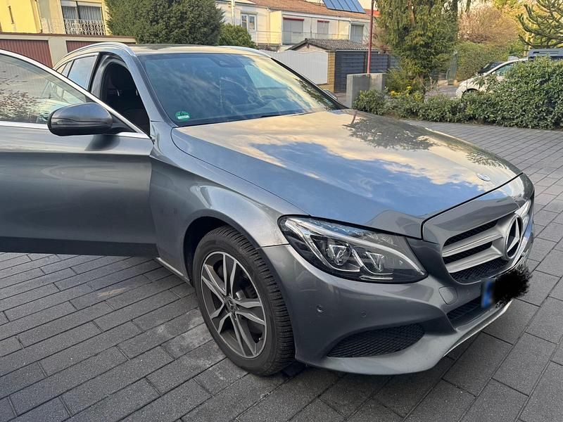 Gebraucht Mercedes C250 204 PS (150 kW) 2016 Grau Kombi